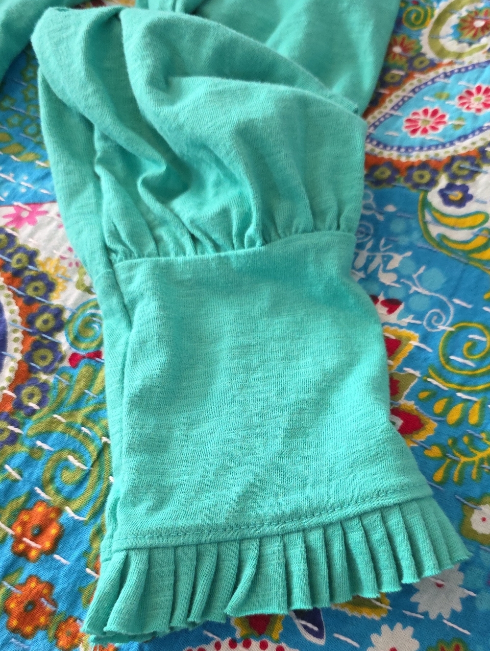 NWT APNY Large Green Ruffle Front Button-Down Shirt - Picture 6 of 6